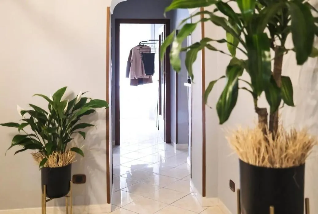 Apartment Toledo Triple Room Naples Italy