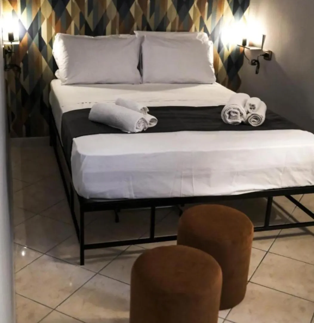 Toledo Triple Room Naples 0*,