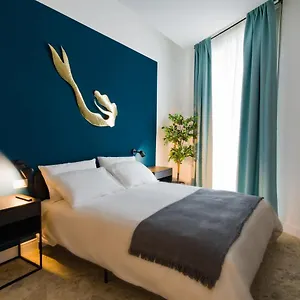 Naos Napoli