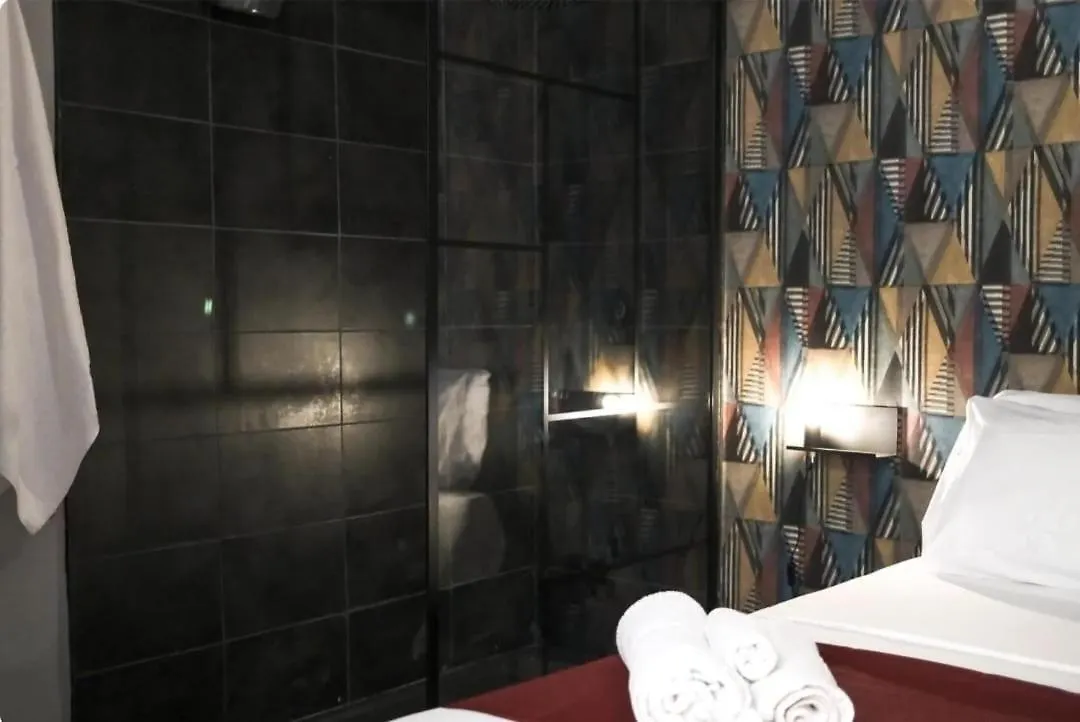 Toledo Triple Room Naples