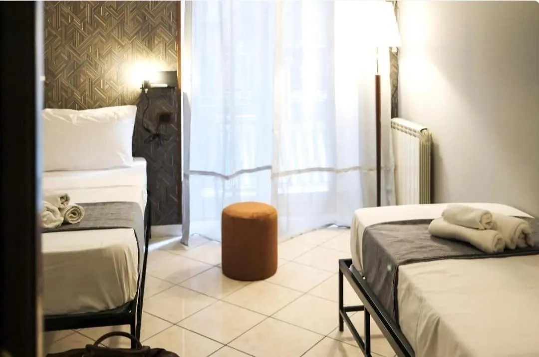 Toledo Triple Room Naples 0*,  Italy